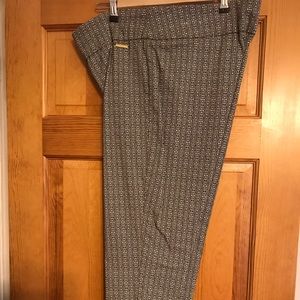 Ankle length stretch pants